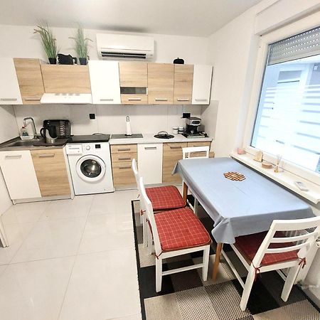 Jo-Ma Apartma - Safe Parking Любляна Екстериор снимка