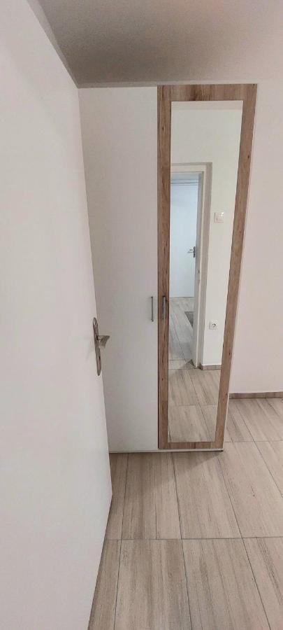 Jo-Ma Apartma - Safe Parking Любляна Екстериор снимка