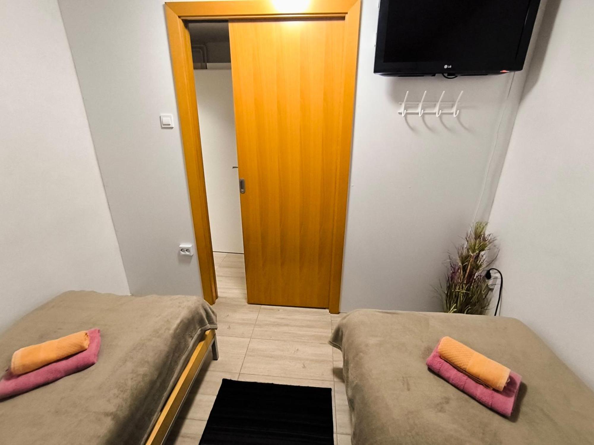 Jo-Ma Apartma - Safe Parking Любляна Екстериор снимка